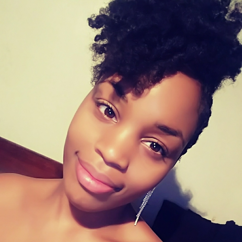 Meet your Posher, Natasha